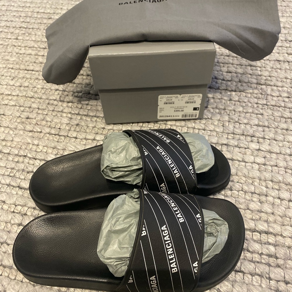 ‼️SOLD‼️ Balenciaga slides